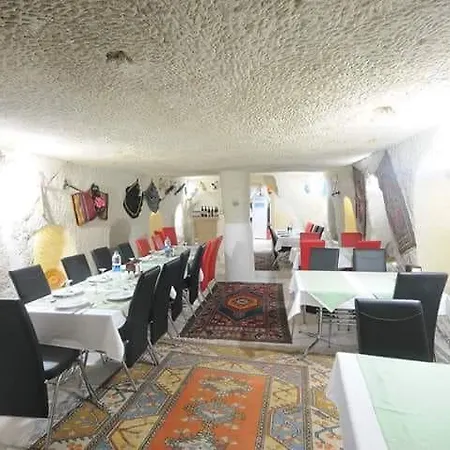 Arnovalley Hotel 2*